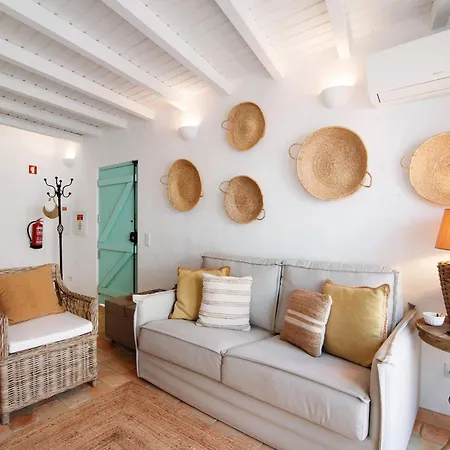 Casa De 51 Дом отдыха Benafim