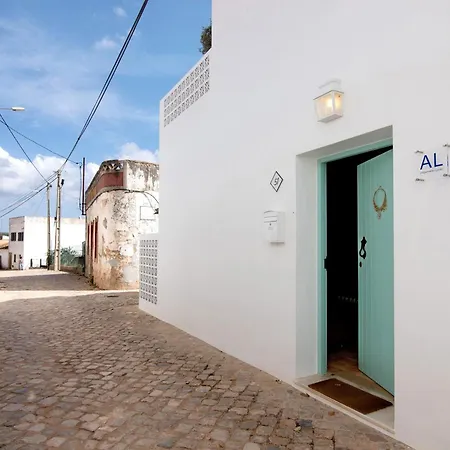 Casa De 51 * Benafim